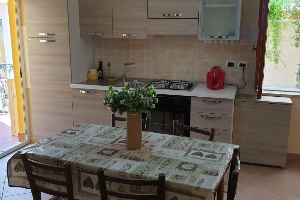 Borgo San Giorgio Apartment คาสเตลโมลา ภายนอก รูปภาพ