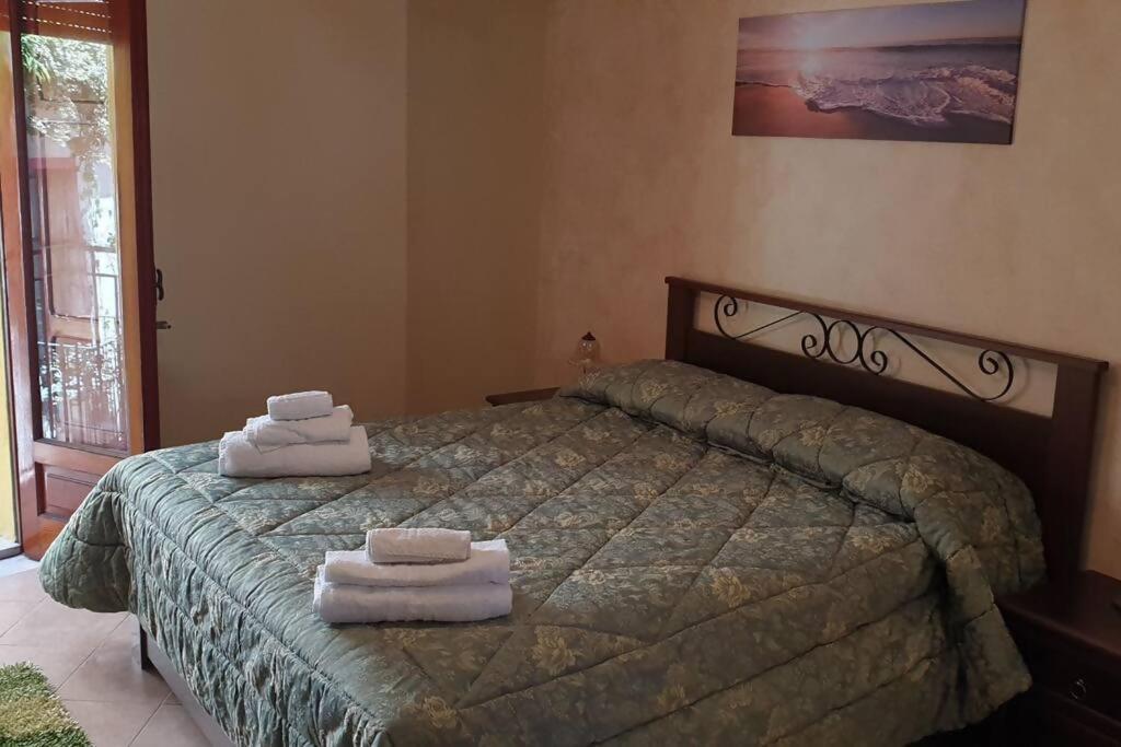 Borgo San Giorgio Apartment คาสเตลโมลา ภายนอก รูปภาพ